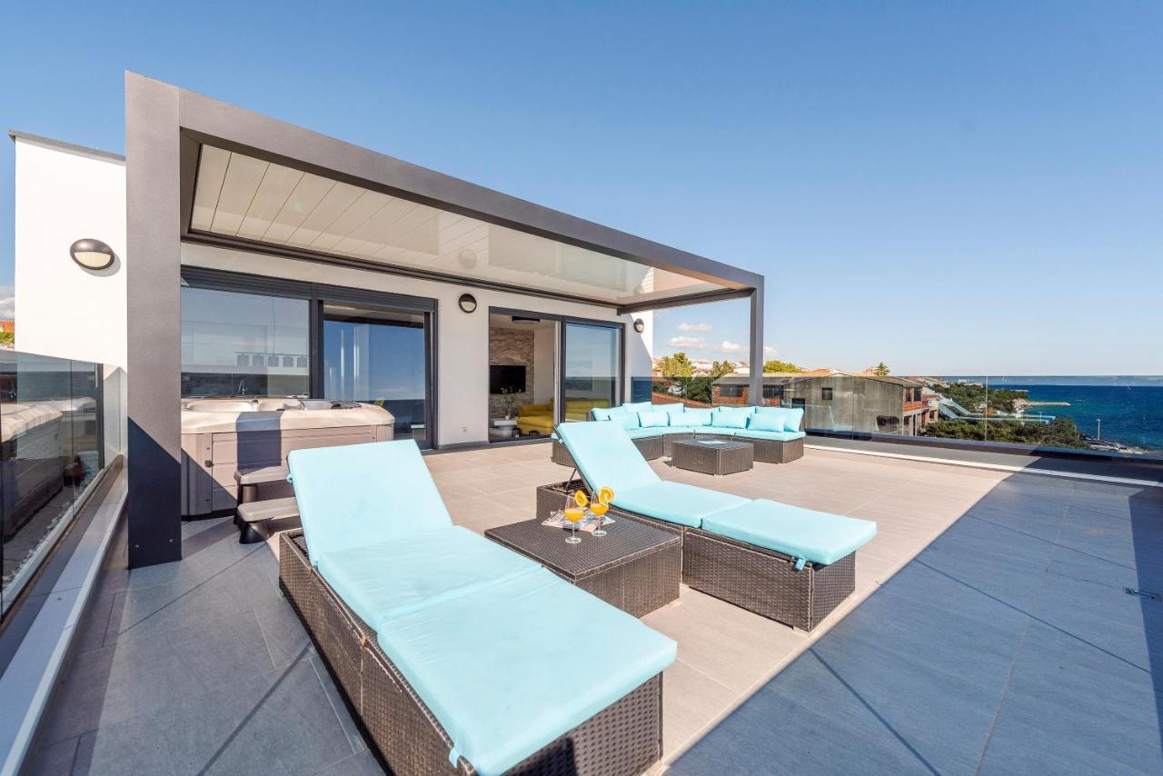 Mediteran Luxury Penthouse With Jacuzzi Mandre Exterior photo