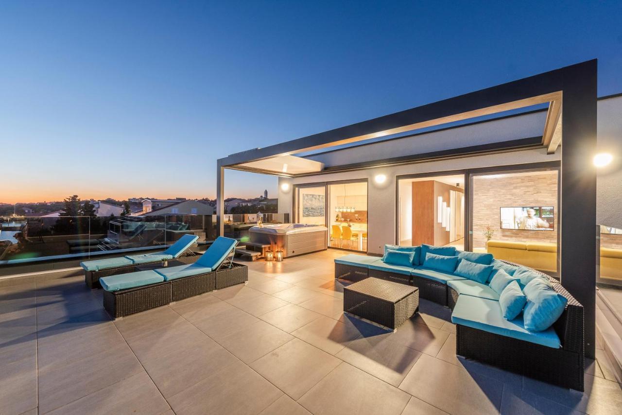 Mediteran Luxury Penthouse With Jacuzzi Mandre Exterior photo