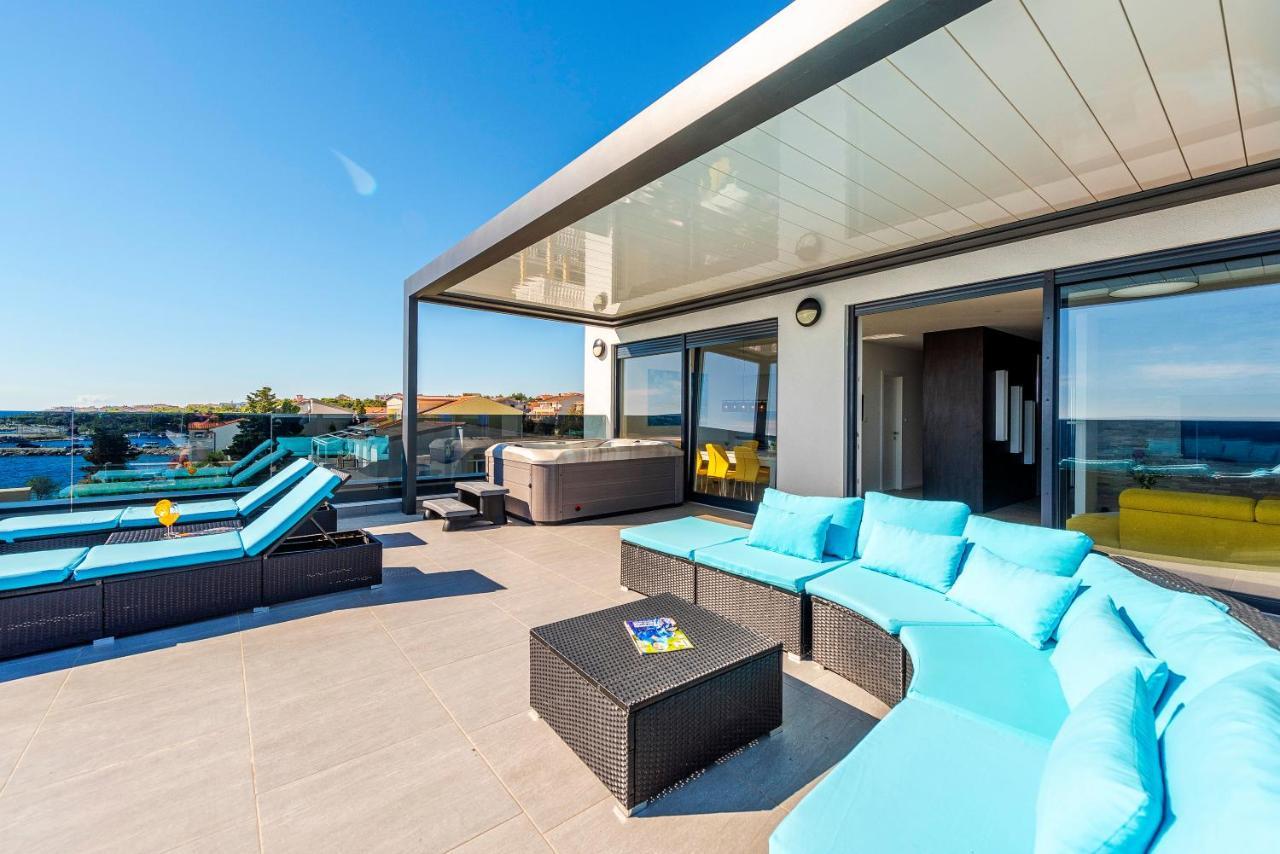 Mediteran Luxury Penthouse With Jacuzzi Mandre Exterior photo