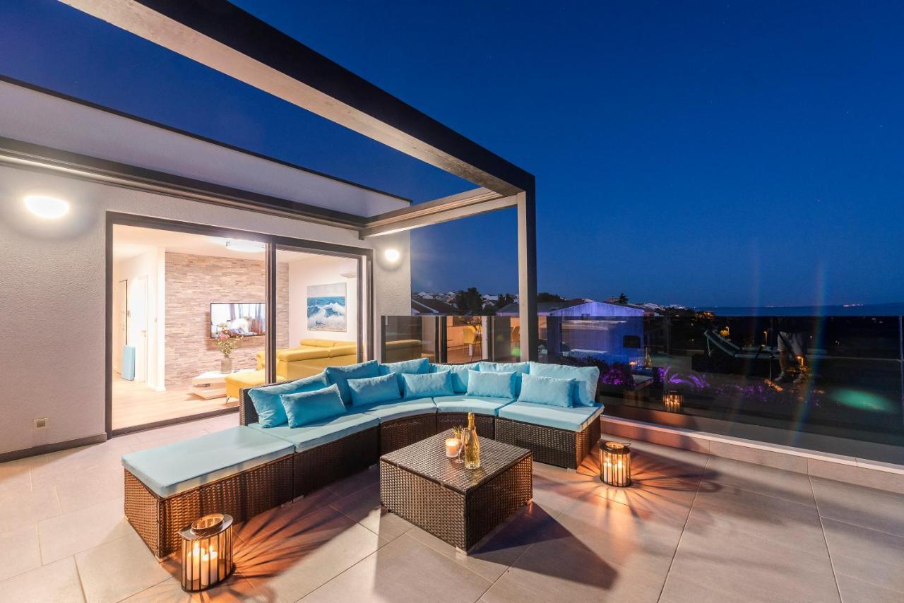 Mediteran Luxury Penthouse With Jacuzzi Mandre Exterior photo